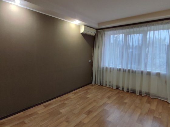 Продается 2 к квартира,г Каменское, ремонт Каменское