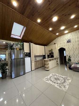 Продаж 2-поверхової квартири сел. Гостомель 85 кв.м з меблями і технік - фото 1