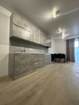 Продаж квартири з гарних ремонтом! Сертифікат - фото 1