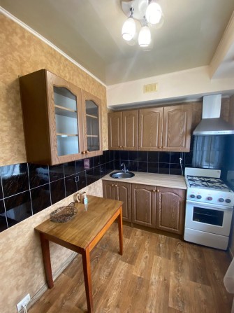 Продам простору 2-кімнатну квартиру для сім’ї у місті Кам’янське - фото 1