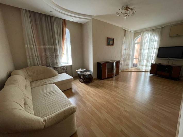 Ексклюзив !Простора 3-кімн квартира на березі моря ! Є газ! - фото 1