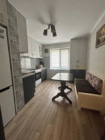 4к квартира з двома балконами! Повністю укомплектована! Є газ! - фото 1