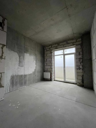 3к.квартира у будинку біля моря, вигідна ціна - фото 1