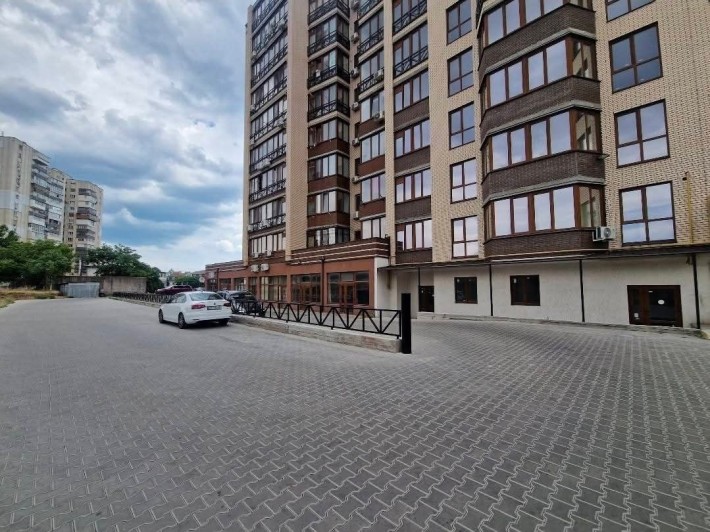 Продам квартиру в Черноморске у моря свое отопление - фото 1