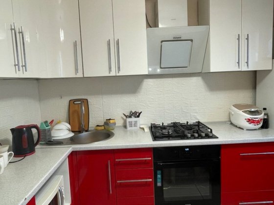 Продам 2ком.кватиру 9/9 на Черёмушках! Кам'янське