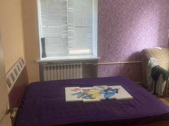 Продається 3к квартира-сталинка  29900$ в центрі з АЕО Suh Кам'янське