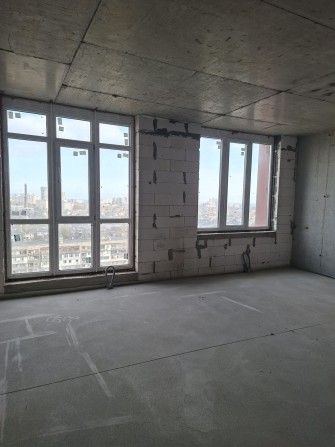 Продается 1 комнатная квартира  в Одессе ЖК " Манхеттен" - фото 1