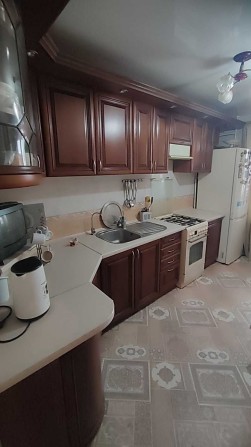 Продам трикімнатну квартиру на вул.Паркова у м.Чорноморськ. - фото 1