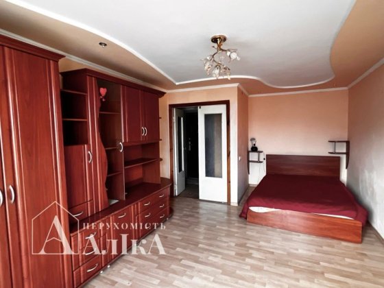 Продам 1-кімнатну квартиру в центрі міста! Каменец-Подольский