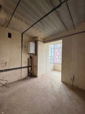 Продам простору двокімнатну квартиру в центрі Гостомеля - фото 1