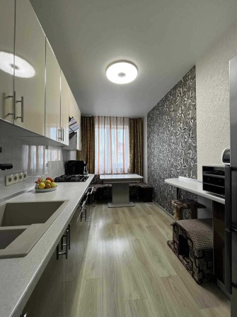 2к.квартира з сучасним ремонтом, газифікований будинок - фото 1