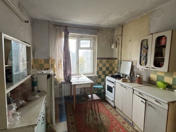 Продам 3-ком.кв.Левый берег, 9 мкрн К-р «МИР» Каменское