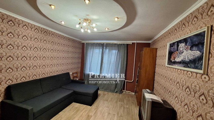 Продам простору 3 кімн. квартиру - фото 1