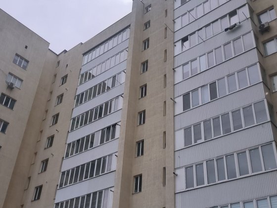 Продається простора квартира Каменец-Подольский