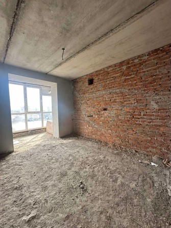 Продається простора 2-кімнатна квартира в зданій новобудові - фото 1