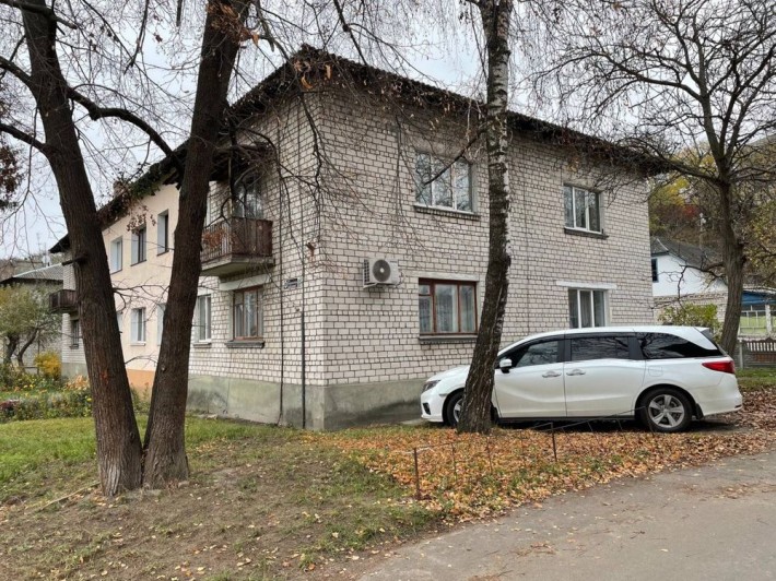 Продається квартира 3-кімнатна у Каневі - фото 1