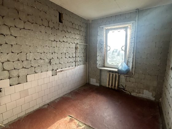 Продам 2-х кімнатну квартиру, мікрор-н Жовтневий (навпроти АТБ) Кам'янець-Подільський