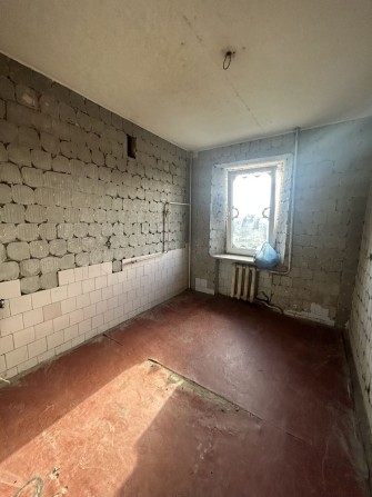 Продам 2-х кімнатну квартиру, мікрор-н Жовтневий (навпроти АТБ) - фото 1