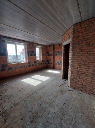 Продаж квартири без ремонту! Опалення індивідуальне газове! - фото 1