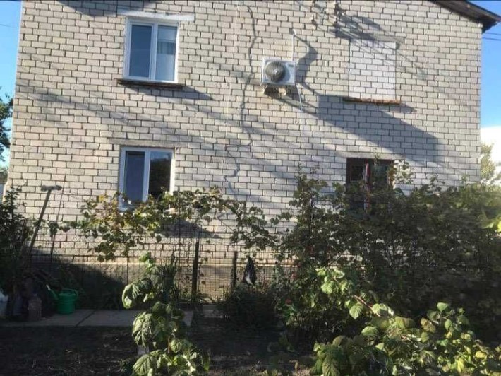 Продається трьох кімнатна квартира - фото 1