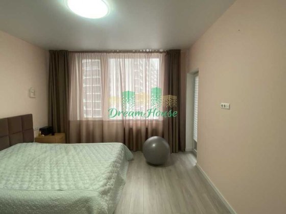 Простора 2-кімнатна в ЖК Парк Таун. Газове опалення Гостомель