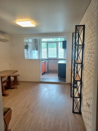 2х комн.кв,кухня столовая 75метров.морской районн - фото 1