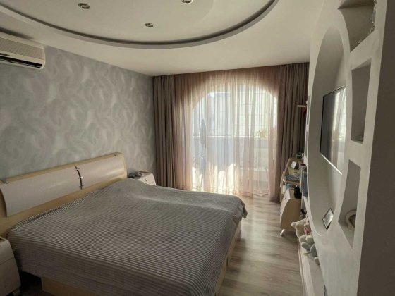 Продам дизайнерскую 3-комнатную  квартиру в г. Черноморск Черноморск