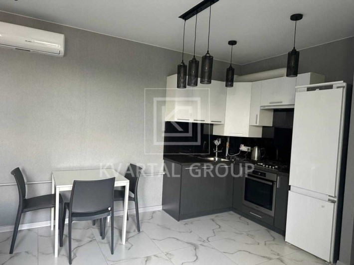 Без КОМІСІЇ!!! Двокімнатна квартира з  ремонтом і меблями. ОЗЕРО - фото 1