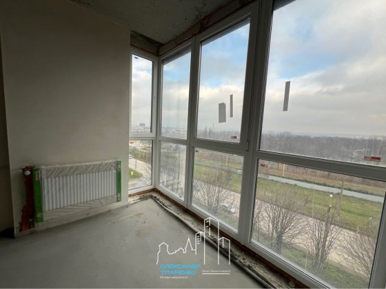 Простора квартира з покращеннями в зданому будинку! Кам'янець-Подільський