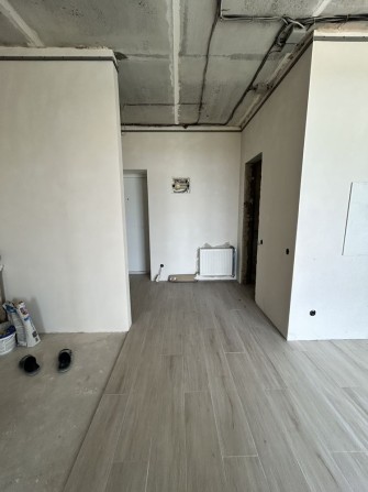 Продам 1к квартиру з ремонтом - фото 1