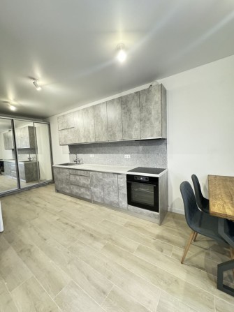 Квартира з НОВИМ ремонтом! БЕЗ % з ДВОРИКОМ - фото 1