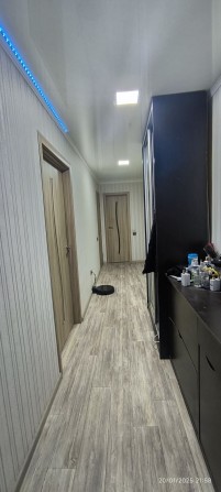 Продам 3-х кімнатну квартиру - фото 1