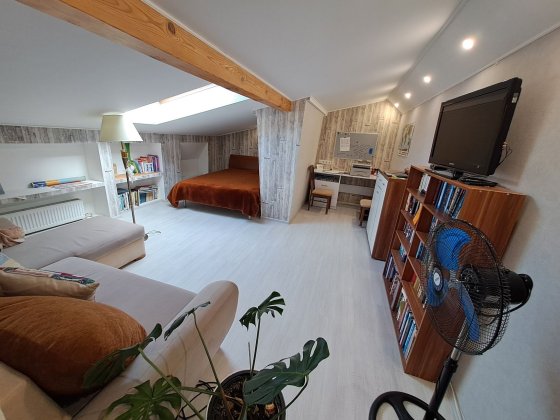 Продам 2к.квартиру район Монолит свое Индивидуальное газовое отопление Черноморск