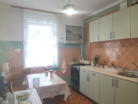 Продається 3-х кімнатна квартира в районіі Гастелло Коростень