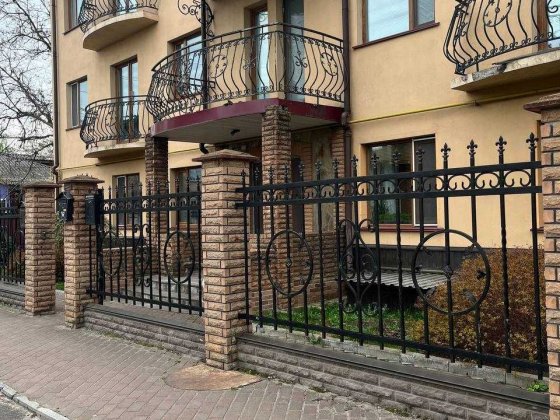 4-х кімнатна квартира в центрі міста Конотоп