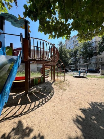 БЕЗ %! 3к квартира біля метро! 73м2, два балкони - фото 1