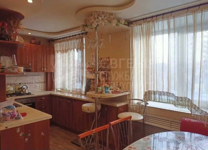 Велика 3к з автономним опаленням - фото 1