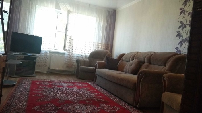 Продам 3-х квартиру в Краматорске на Лазурном с автономным отоплением. - фото 1