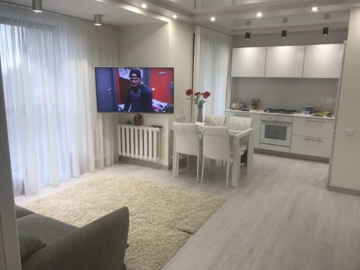 Продам 2х к Парковая 59, 5 этаж. - фото 1