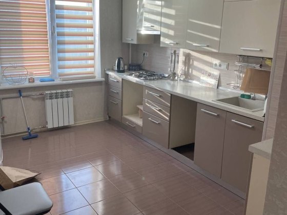 Продается 3к кв-ра (Б-р Краматорский) возможна продажа по сертификату Краматорск