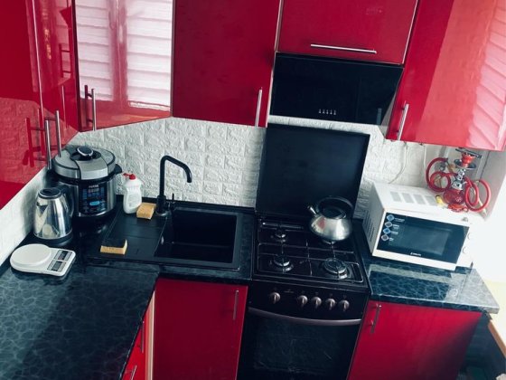 Продам 2х комнатную квартиру Лозова