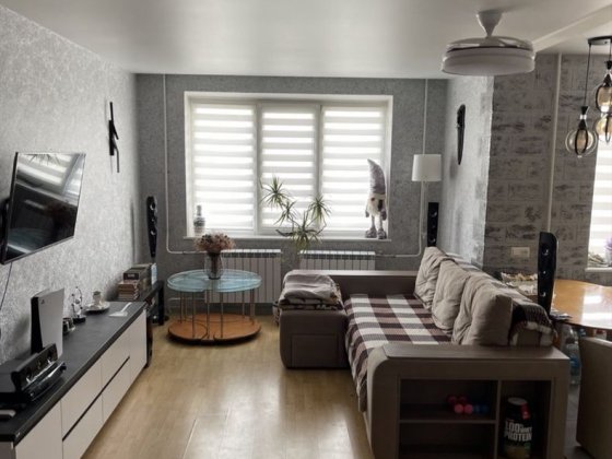 3-х комнатная квартира 9-этажного дома 4 микрорайон Лозовая Студия Лозова