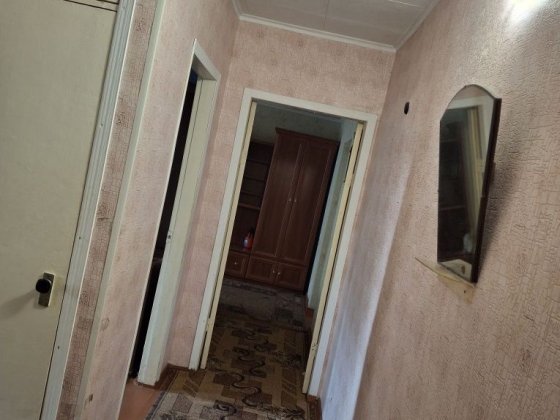 Продам 3х комнатную квартиру Лозова