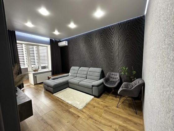 Продається автономна 3х кімнатна квартира по вул Дорошок Малин