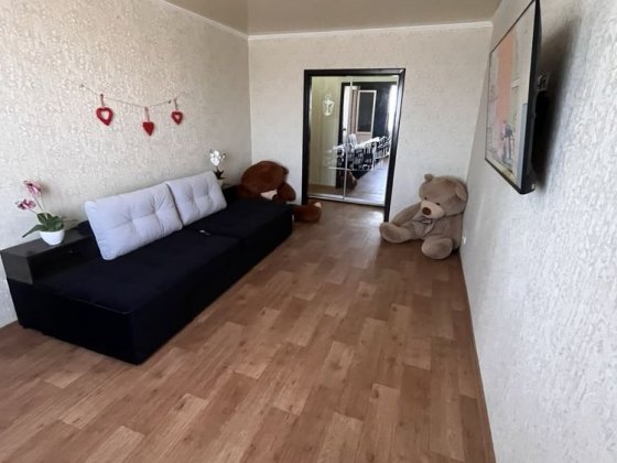 Продам 3-х кімнатну квартиру в м. Лозова Лозова