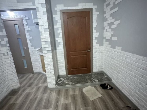 Продам 4-х кімнатну квартиру в м. Лозова Лозова