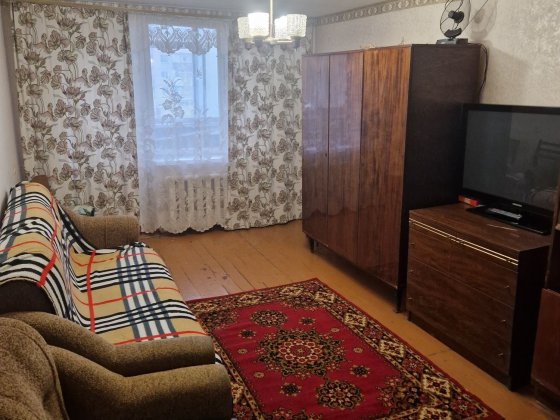 Продам 2-х кімнатну квартиру Лозова Лозова