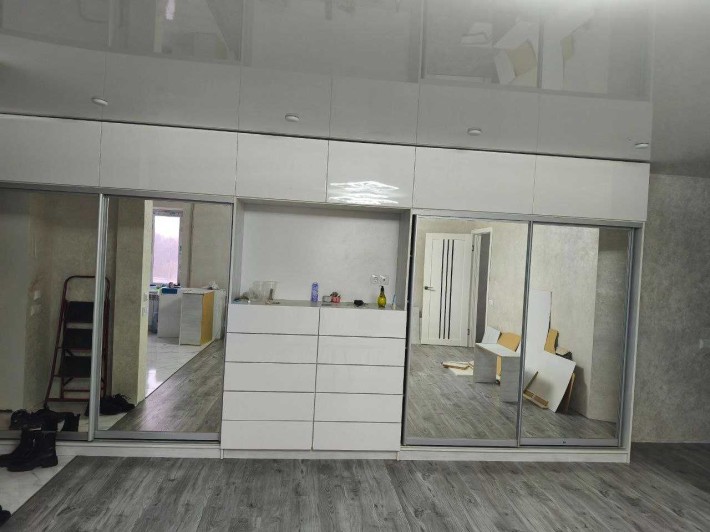 Продам 3-х кімнатну квартиру студію на 5 м-н - фото 1