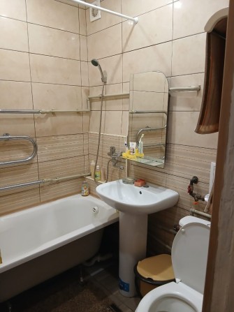 Продам 2-х кімнатну квартиру - фото 1