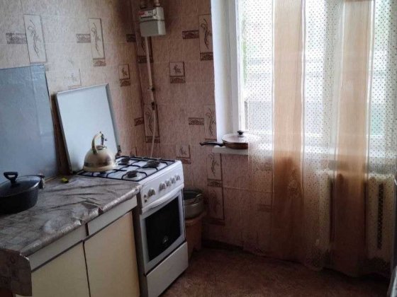 Продам 2  кімнатну квартиру Миргород